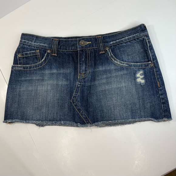 Roxy Distressed Raw Hem Skirt - Picture 1 of 5